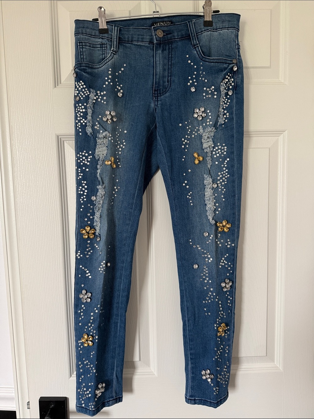 Venus Women's Embellished Blue Denim Jeans